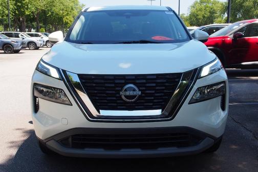 White 2023 Nissan Rogue SV