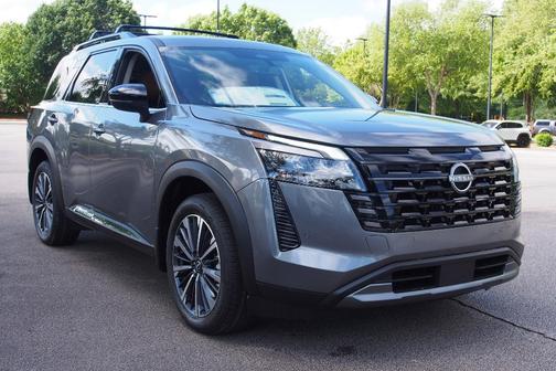 Gun Metallic 2026 Nissan Pathfinder Platinum