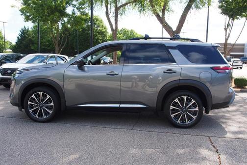 Gun Metallic 2026 Nissan Pathfinder Platinum