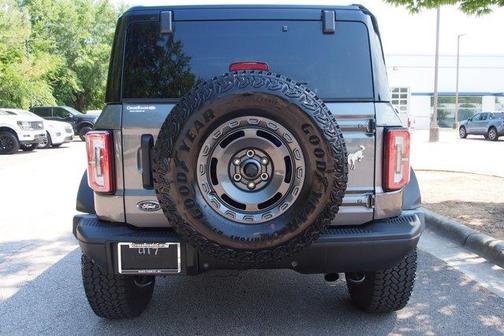 Gray Metallic 2025 Ford Bronco Badlands