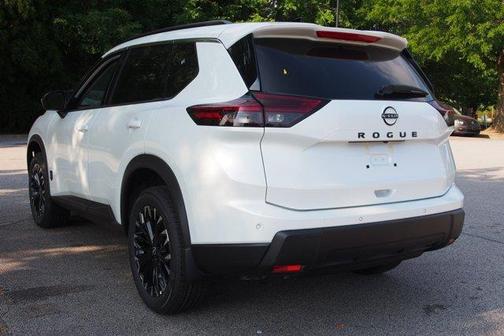 Everest White P 2026 Nissan Rogue Dark Armor
