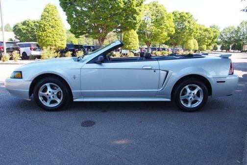 Silver 2003 Ford Mustang
