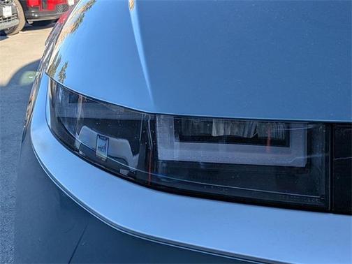 2026 Hyundai IONIQ 5 SE