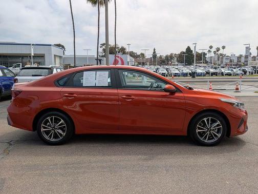 Fire 2022 Kia Forte LXS