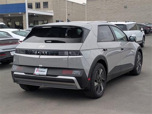 2026 Hyundai IONIQ 5 SE