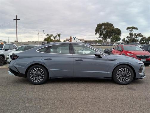 2026 Hyundai SONATA Hybrid SEL