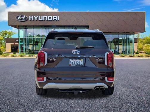 Burgundy 2022 Hyundai PALISADE Limited