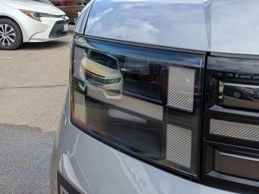 Shimmering Silver 2024 Hyundai SANTA FE XRT