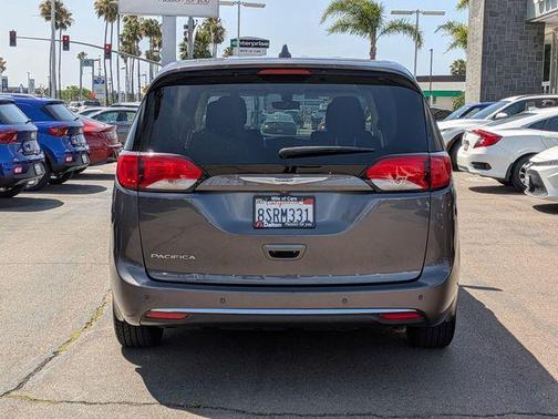 Crystal Metallic 2020 Chrysler Pacifica Touring