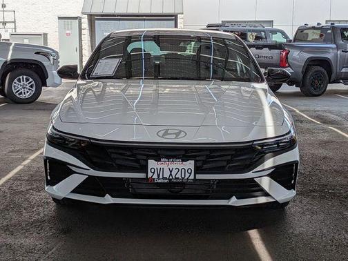 2025 Hyundai ELANTRA HEV SEL
