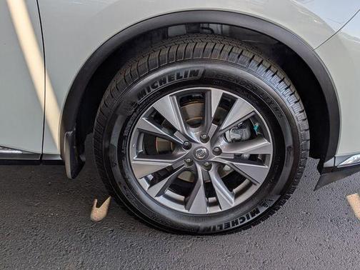 Pearl White 2015 Nissan Murano SV