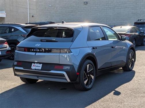 2026 Hyundai IONIQ 5 SE