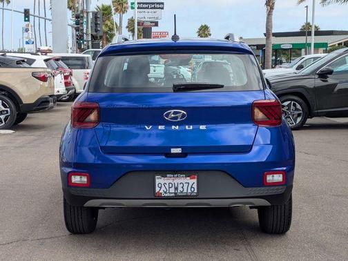 2025 Hyundai VENUE Limited