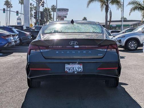 2025 Hyundai ELANTRA HEV Limited