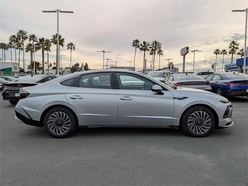 2026 Hyundai SONATA Hybrid SEL