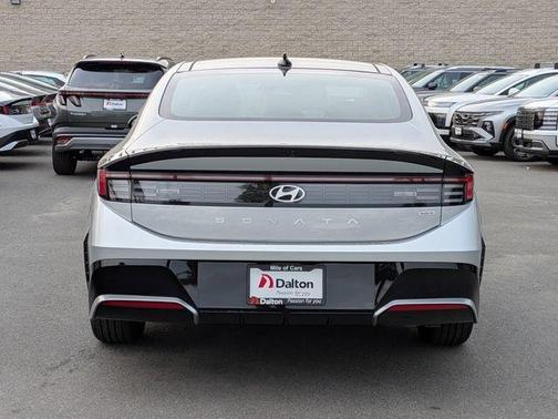 2026 Hyundai SONATA Hybrid SEL