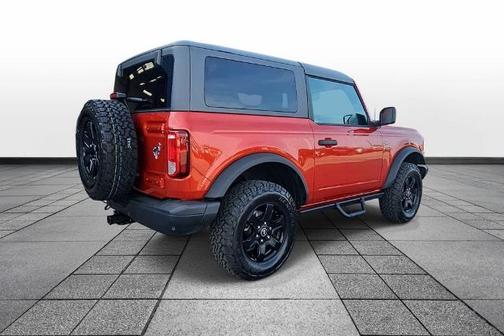 HOT PEPPER RED MET TINT CC 2024 Ford Bronco BLACK DIAMOND