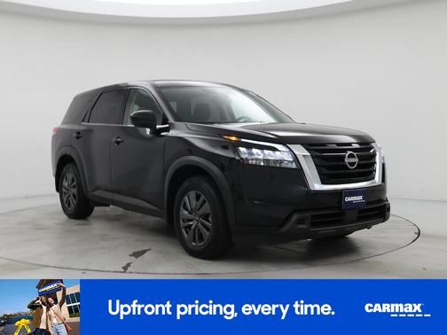 2024 Nissan Pathfinder S