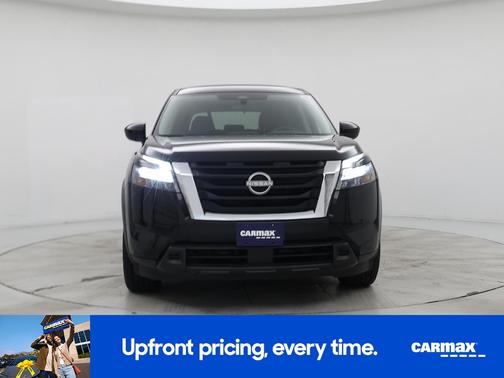 2024 Nissan Pathfinder S