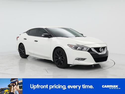 White 2017 Nissan Maxima SR