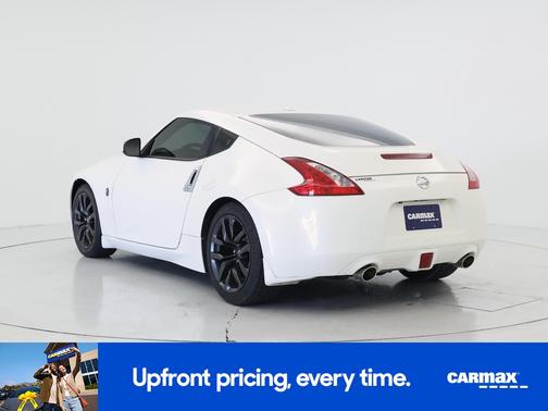 White 2017 Nissan 370Z Touring