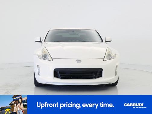 White 2017 Nissan 370Z Touring