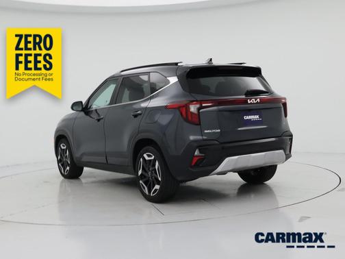 Gray 2024 Kia Seltos SX
