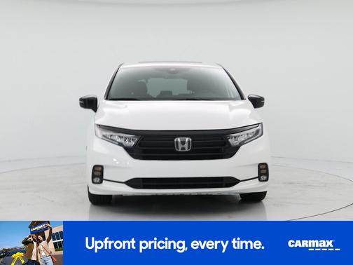 White 2023 Honda Odyssey Sport