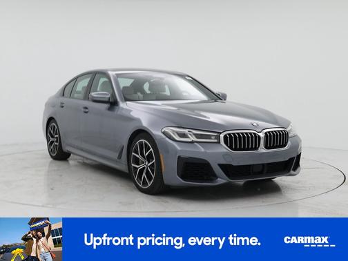 Gray 2022 BMW 540 XI