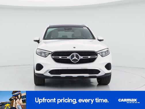 White 2024 Mercedes-Benz GLC 300