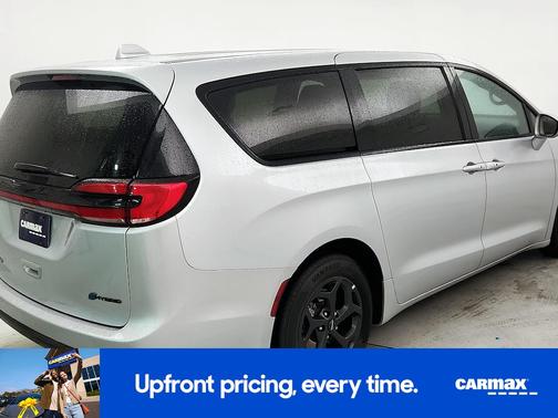 2022 Chrysler Pacifica Hybrid Touring L