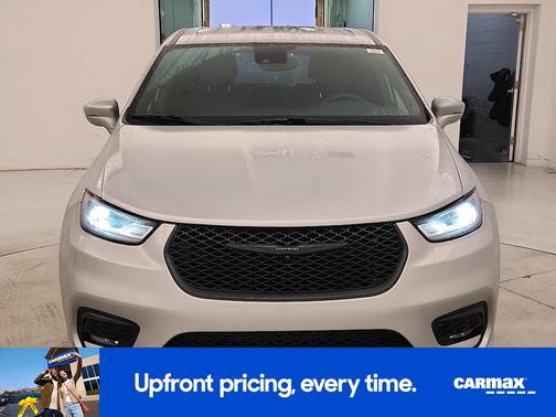 2022 Chrysler Pacifica Hybrid Touring L