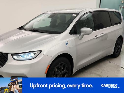 2022 Chrysler Pacifica Hybrid Touring L