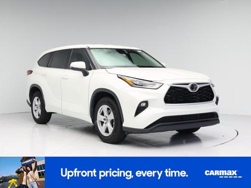 White 2021 Toyota Highlander LE