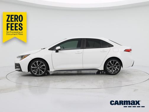 White 2020 Toyota Corolla SE