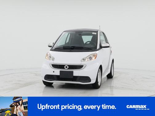 White 2015 smart ForTwo Pure