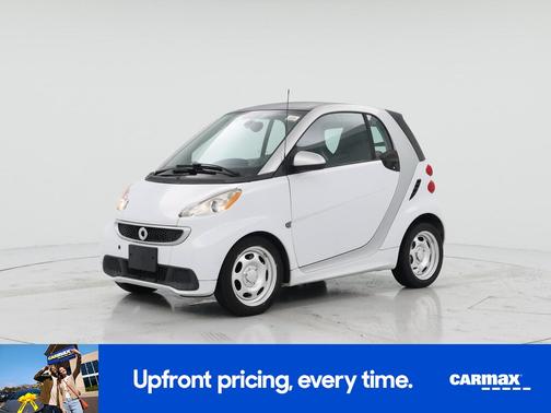 White 2015 smart ForTwo Pure