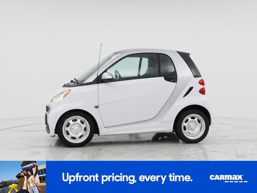 White 2015 smart ForTwo Pure