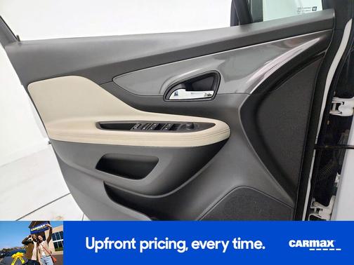White 2018 Buick Encore Essence