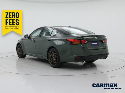 Green 2025 Nissan Altima SR