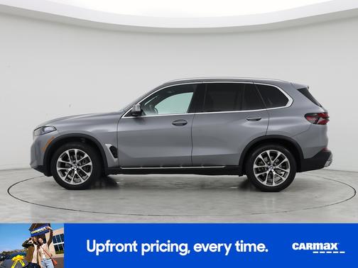 Gray 2024 BMW X5 sDrive40i