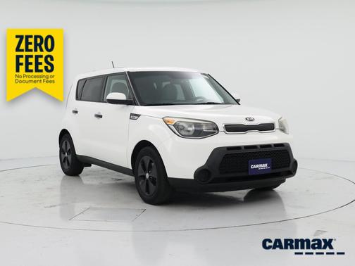 White 2015 Kia Soul