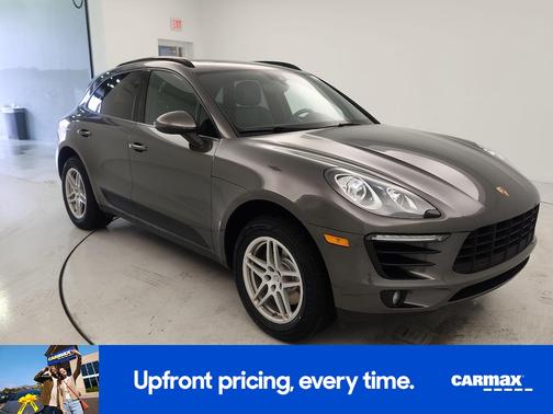 Gray 2018 Porsche Macan