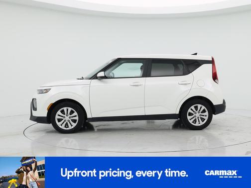 White 2021 Kia Soul LX