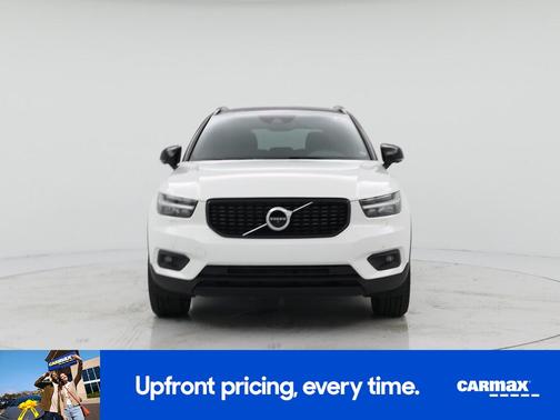 White 2020 Volvo XC40 T4 R-Design