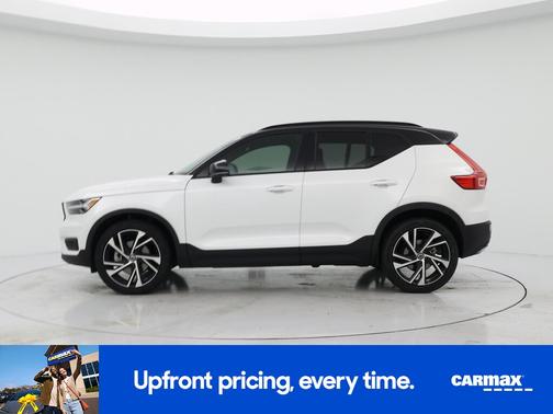 White 2020 Volvo XC40 T4 R-Design