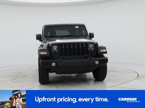 Gray 2022 Jeep Wrangler Willy's