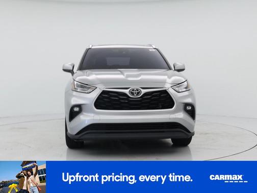 Silver 2021 Toyota Highlander XLE