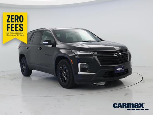 Black 2022 Chevrolet Traverse LT Cloth