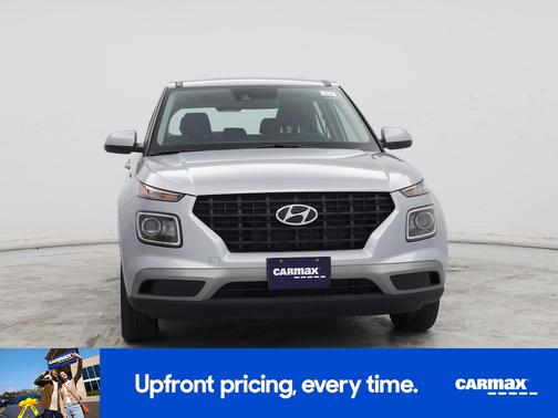 2022 Hyundai VENUE SE